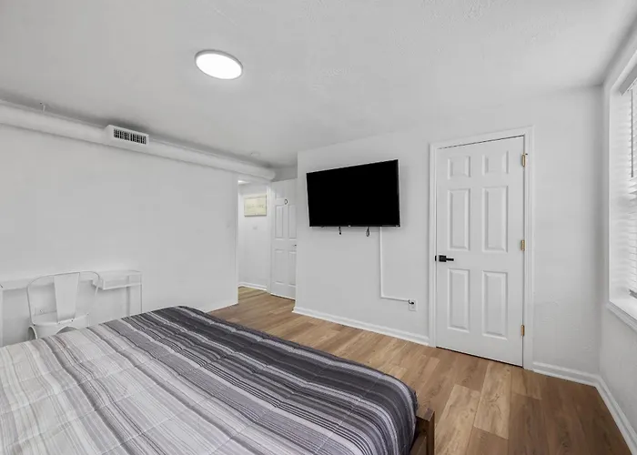 Habitación en casa particular Bloomfield D Stylish And Cozy Private Bedroom, Shared Bathroom, With Free Parking Pittsburgh